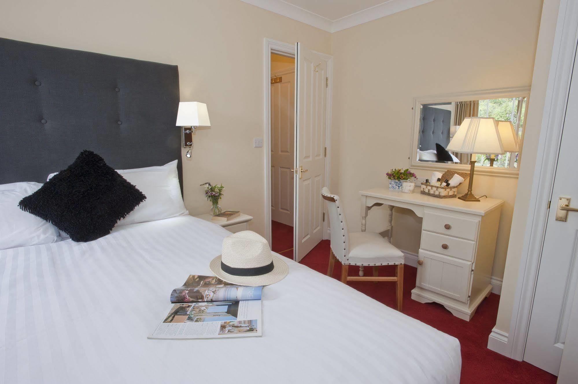 Peartree Serviced Apartments Salisbury Exterior foto