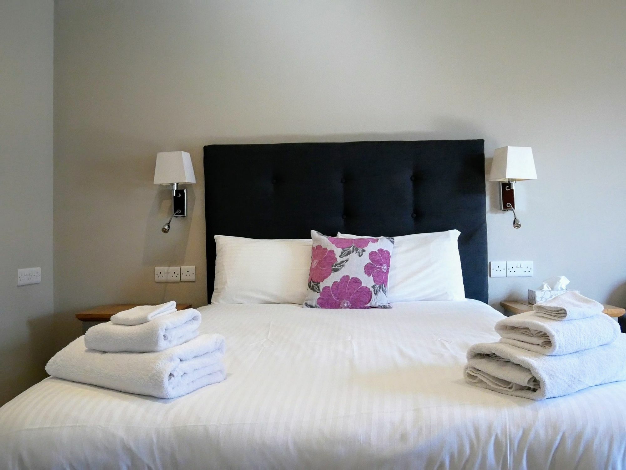 Peartree Serviced Apartments Salisbury Exterior foto